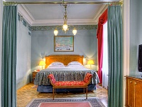 Полулюкс